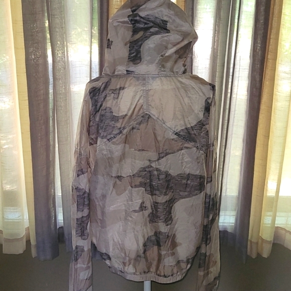 JoyLab ZIP UP CAMOUFLAGE WINDBREAKER, SIZE LARGE - Picture 10 of 14